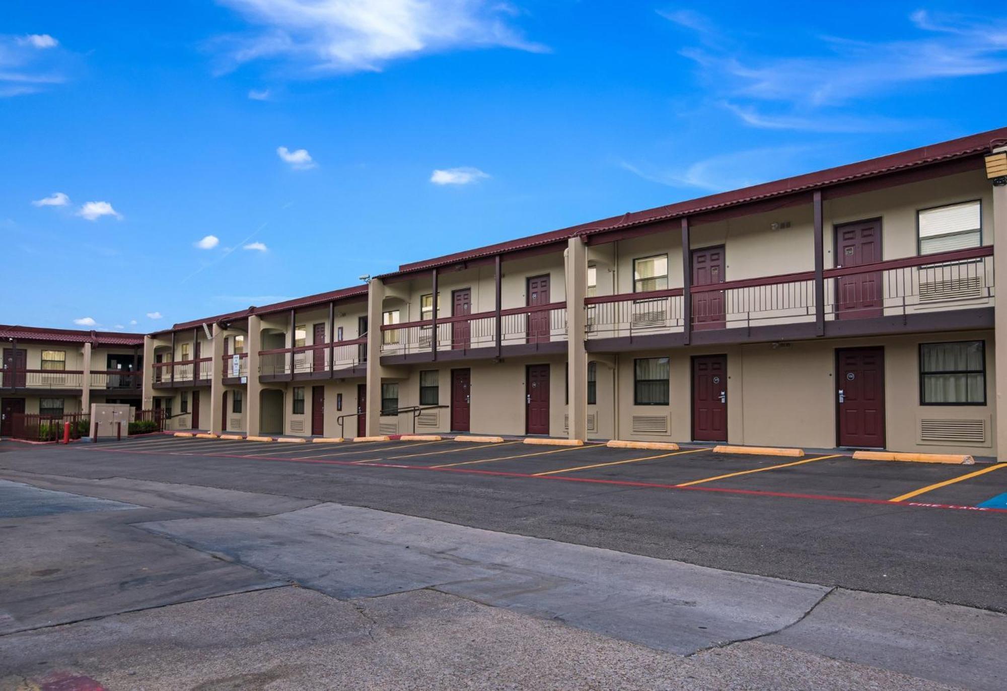 Red Roof Inn Dallas - Richardson Exterior foto